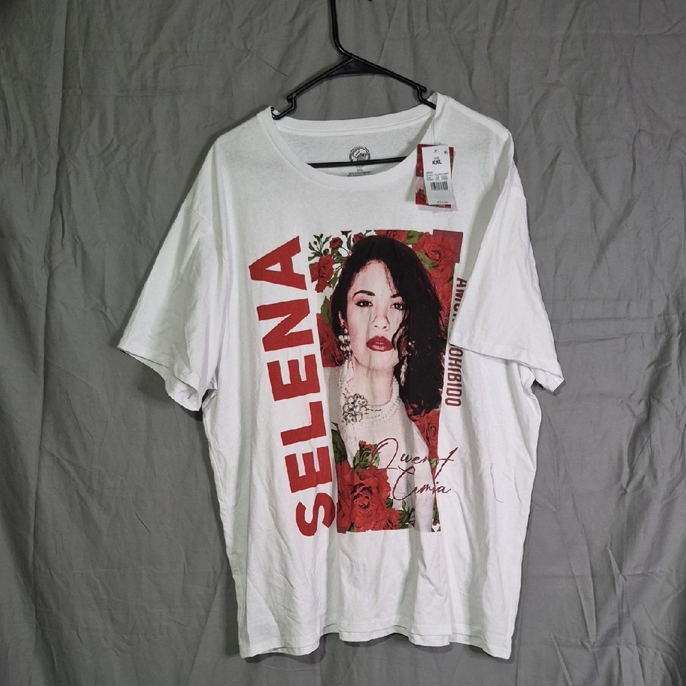 Hunter for Target White Tee with Red Graphic